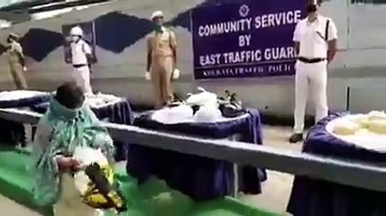Police Ka Saman Kare Dekhe Police Ka Mahan Kam