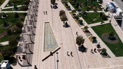 65 yaş ve üzeri vatandaşlar uzun bir aradan sonra sokağa çıktı - Drone