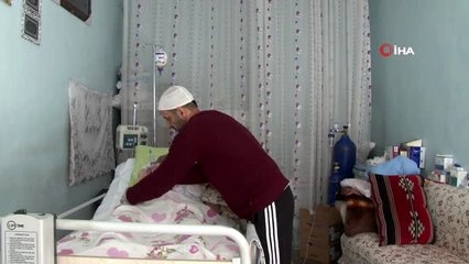 Annesi için evlenmedi, "bir saç teline dünyayı değişmem" dedi.