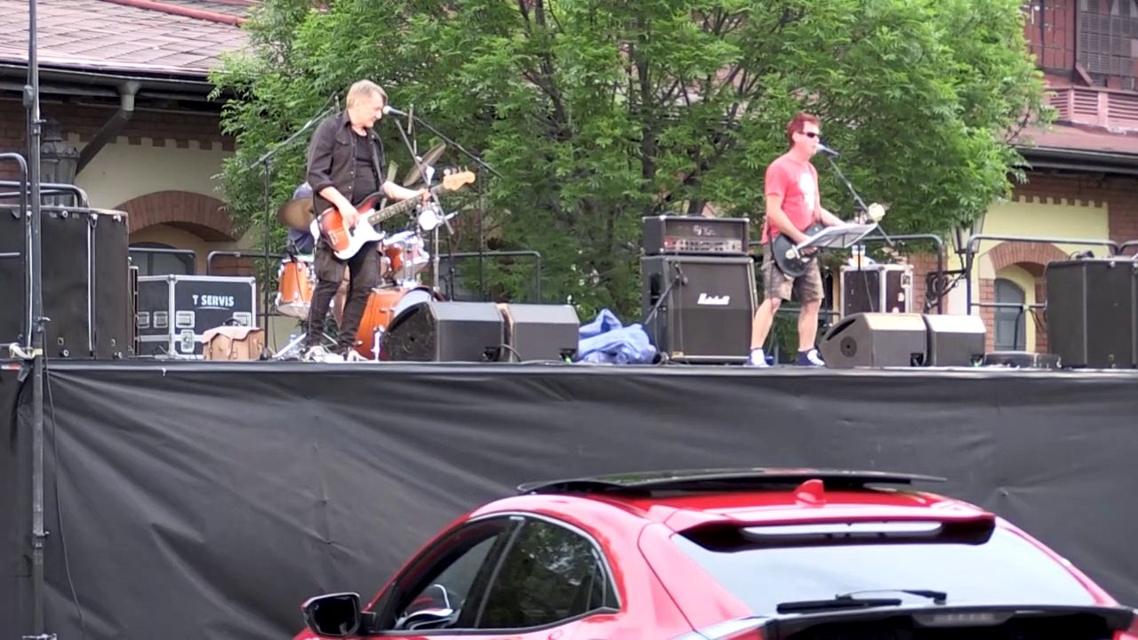 Prag: Ein Drive-In-Rockkonzert