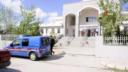 - Karantina dönüşü 16 kişinin yaralandığı otobüs kazası sonrası şoför konuştu- Kazada ki otobüs şoförü Behçet Gök:- 'Yağmur yağıyordu zemin kaygandı'