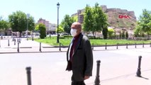 Gaziantep'te parklarda 65 yaş üstü yoğunluğu