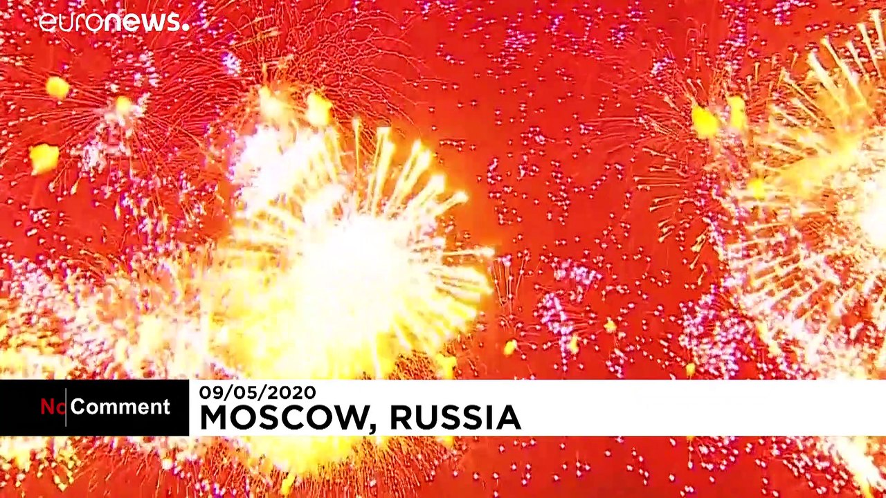 Rusya: 9 Mayıs Zafer Günü dev havai fişek gösterisi ile kutlandı