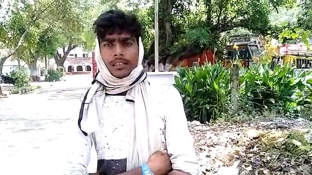 राशन कम देने की शिकायत करने पर कोटेदार ने की युवक की पिटाई