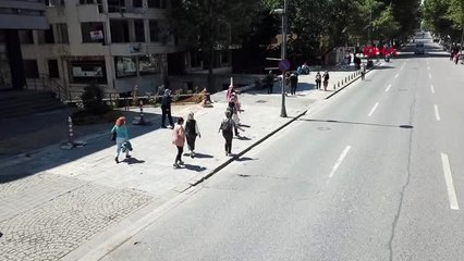 BAĞDAT CADDESİ'NDEKİ 65 YAŞ ÜSTÜ HAVADAN GÖRÜNTÜLENDİ