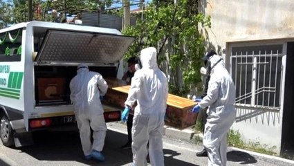 70 yaşındaki adam, yalnız oturduğu dairede ölü bulundu
