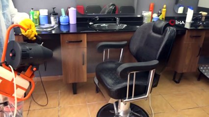 Avcılar’da kuaför ve berberlerde dezenfekte çalışmaları yapıldı