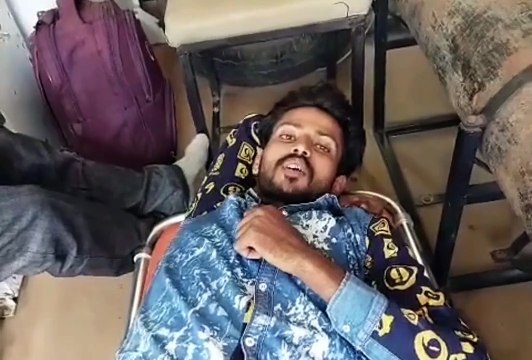 लखनऊ एक्सप्रेस वे पर तेज गति बाइक हुई हादसे का शिकार