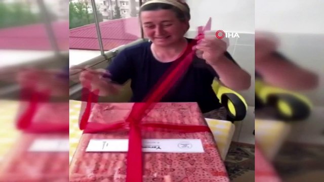 Rize'de anneler günü için 'çay makası' hediyesi gülümsetti