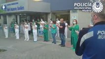 Homenaje de la Policía Municipal a los sanitarios del Hospital Nuevo Belén