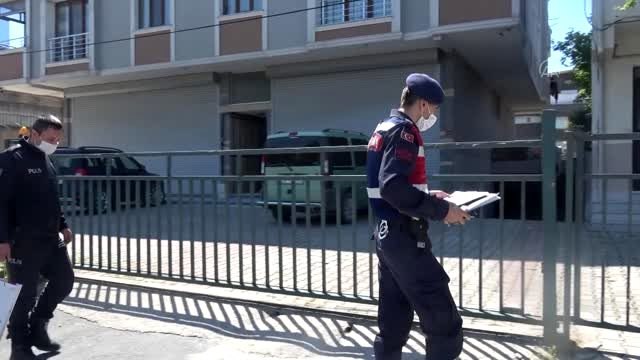 Arnavutköy Vefa Destek Grubu, Anneler Günü'nde 100 yaş ve üstü anneleri ziyaret etti