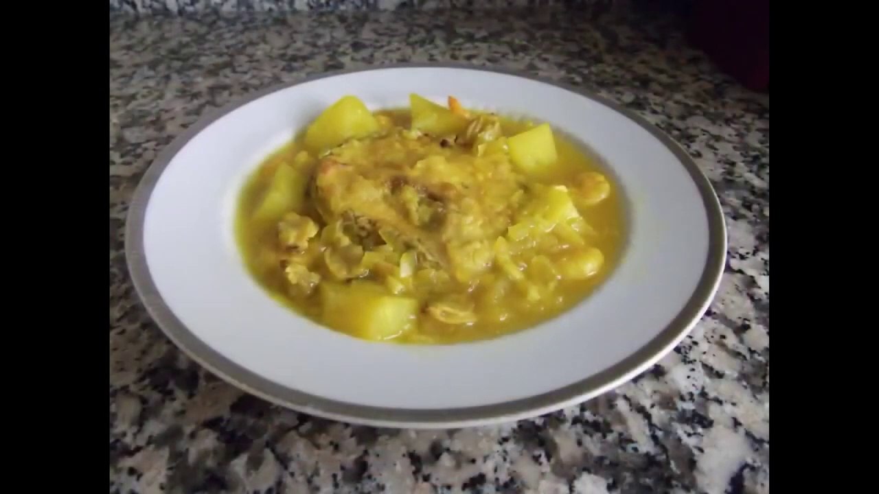 Hake stew with prawns and clams