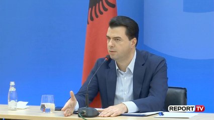 Скачать видео: Denoncimi i Bashës:Zjarr në katin e prokurimeve te Shëndetësia,dogjën dokumentet e tenderave sekretë