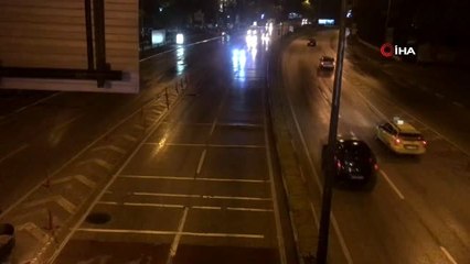 Yasağın sona ermesiyle sokaklar hareketlendi, trafik başladı