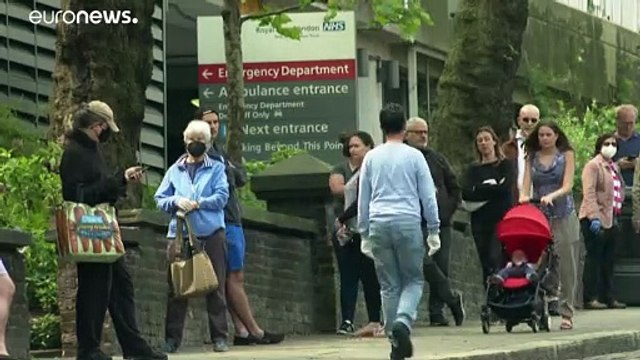 Сохраняйте бдительность : британский план смягчения карантина