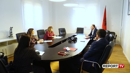Takimi FSHF-Ministri e Shëndetësisë/ 'Presim përgjigjje për nisjen e stërvitjes këto ditë
