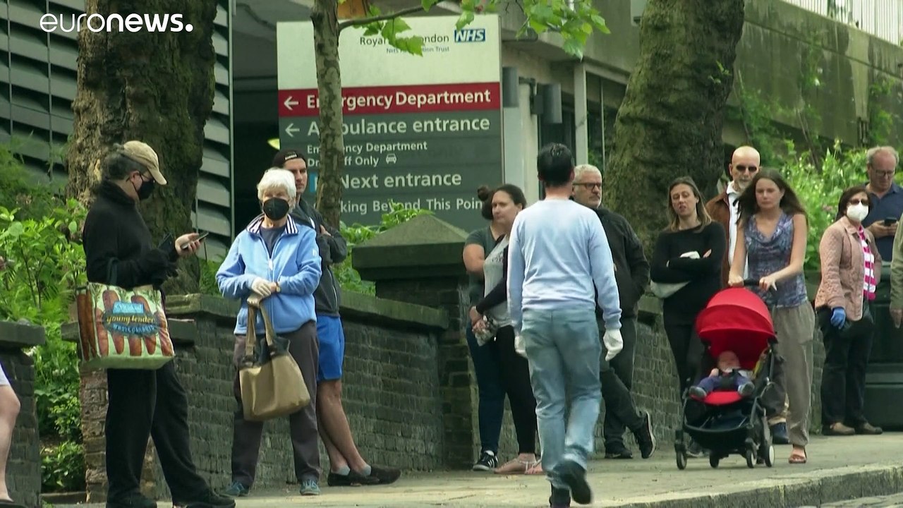 Lockerungen in Großbritannien: Menschen sollen wachsam bleiben