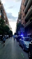 ¡Quieren acabar con nuestra libertad!: La Policía trata de impedir las caceroladas contra el gobierno en la zona de la calle Núñez de Balboa de Madrid