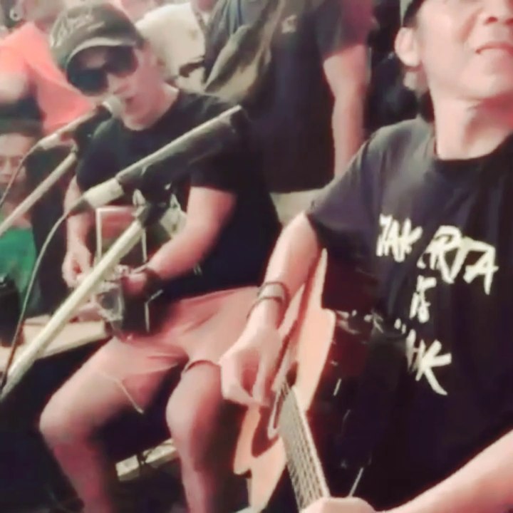 Slank: LORONG HITAM