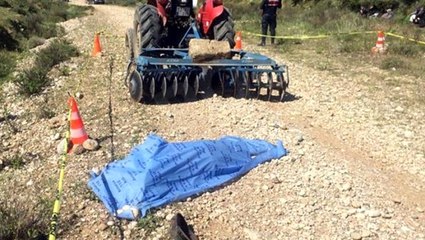 Antalya'da iki ayrı traktör kazasında biri çocuk iki kişi öldü