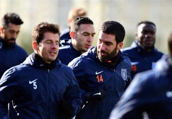Arda Turan'la canlı yayın yapan Emre Belözoğlu'ndan Galatasaray ve Hagi itirafları: Unutursak taş oluruz