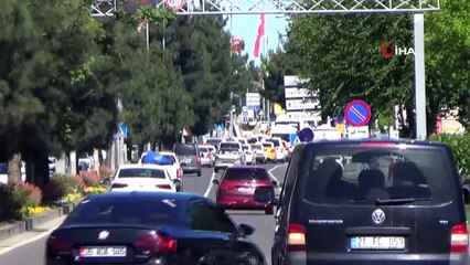 Diyarbakır'da kısıtlama bitti vatandaşlar soluğu dışarıda aldı