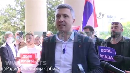 NUK I NDAL AS PANDEMIA, PERLESHEN ME NJERI-TJETRIN DEPUTETET SERBE - News, Lajme - Kanali 7