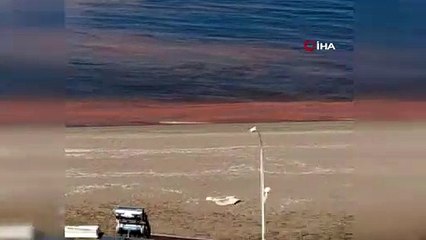 Kurşunlu’da deniz turuncuya döndü