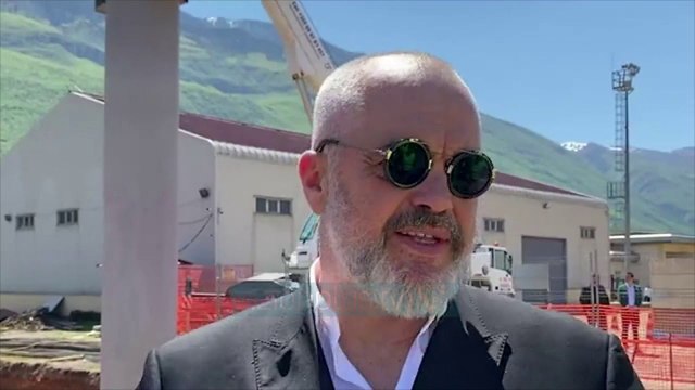 Rama inspekton punimet në spitalin e ri të Kukësit - News, Lajme - Vizion Plus