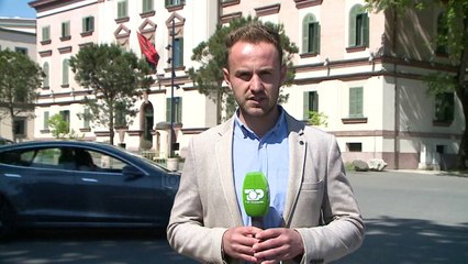 Polici 55 vjeç në “pension”/ Kush ka 30 vite punë përfiton gjysmë page deri sa të mbushë moshën