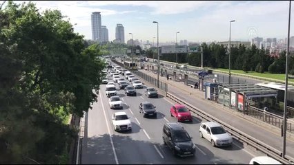 "Kontrollü sosyal hayat"ın ilk günü