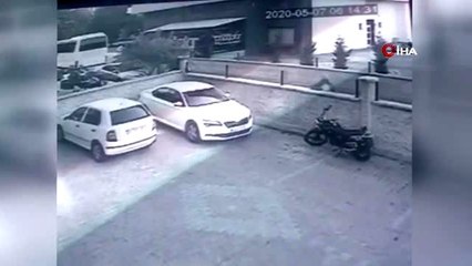 Çaldığı motosikleti çalıştıramayınca geri getirip yerine böyle bıraktı