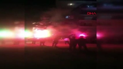 ANTALYA Vinçle balkona çıkıp evlenme teklifi etti