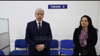 Top News - Rinis aplikimi për kartat/ Lleshaj-kohë pandemie, me rezervim