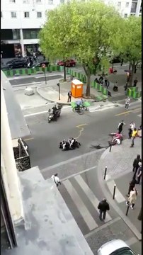Suite à une interpellation, ils volent une moto devant la police impuissante….