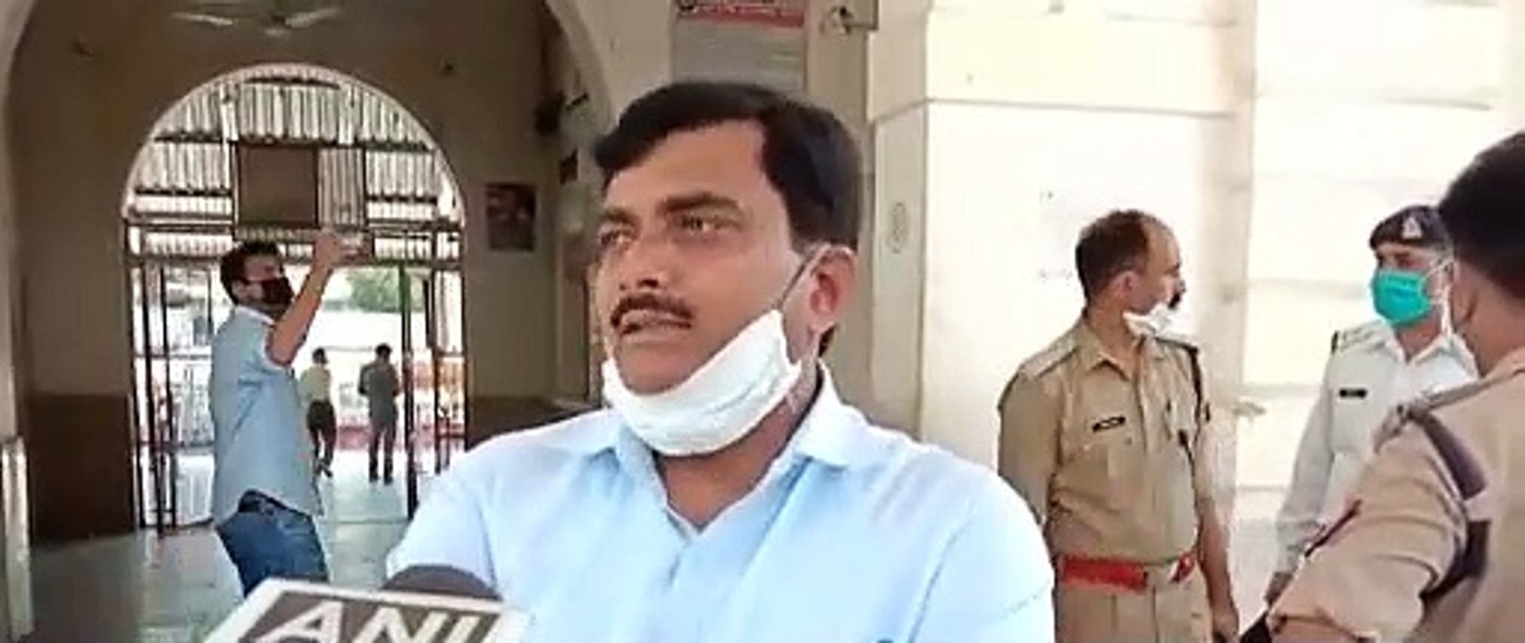 1616 श्रमिक मजदूरों को लेकर 5 बजे शाहजहांपुर पहुंचेगी स्पेशल ट्रेन