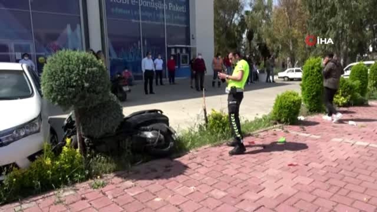 Personel müdürünün feci ölümü...Motosiklet sürücüsü personel müdürünü kask ve koruyucu ekipmanları...
