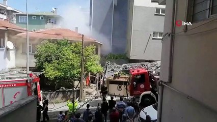 Alev alev yanan ev küle döndü
