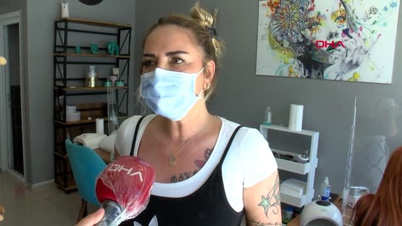 MALTEPE'DE GÜZELLİK SALONUNDA KORONAVİRÜSE ŞEFFAF PARAVANLI ÖNLEM