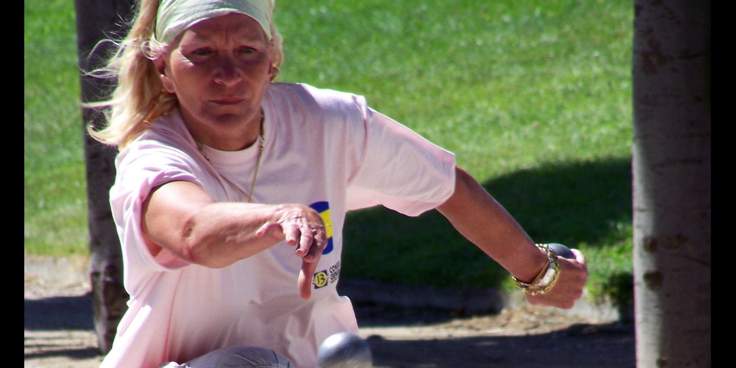 Pétanque : Parfum de femme