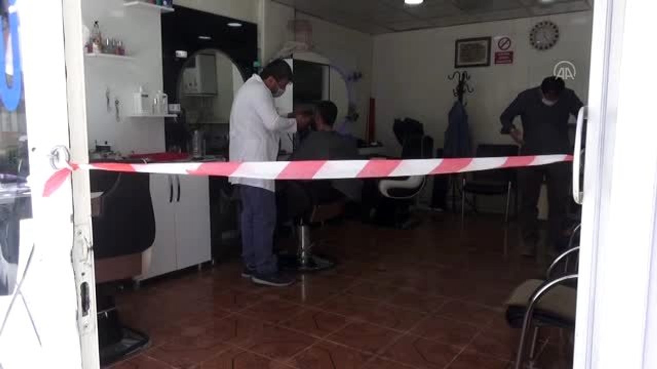 Berber, kuaför ve güzellik salonları yeniden faaliyete geçti