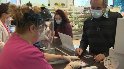Arranca el reparto de mascarillas en Madrid, para el que piden "tranquilidad"