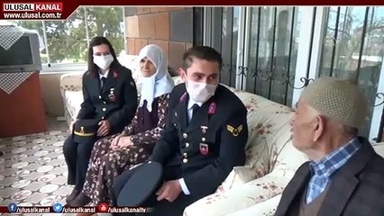 Asker annesine oğlundan duygulandıran şiir