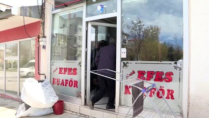 Doğu'da berber, kuaför ve güzellik merkezleri yeniden faaliyette