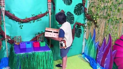 Ryan finds Jungle Animals in the Giant Box Fort Maze