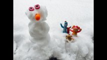 Building A Snowman With Makka Pakka, Iggle Piggle and Upsy Daisy