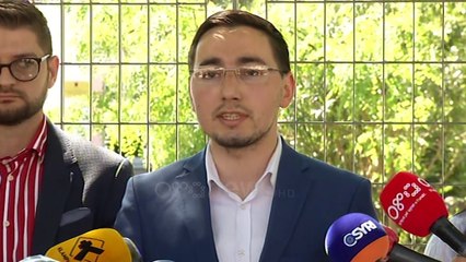 Ora News - Qëndresa Qytetare padit në gjykatë Ministren Shahini: Anulo zgjedhjet në Universitete