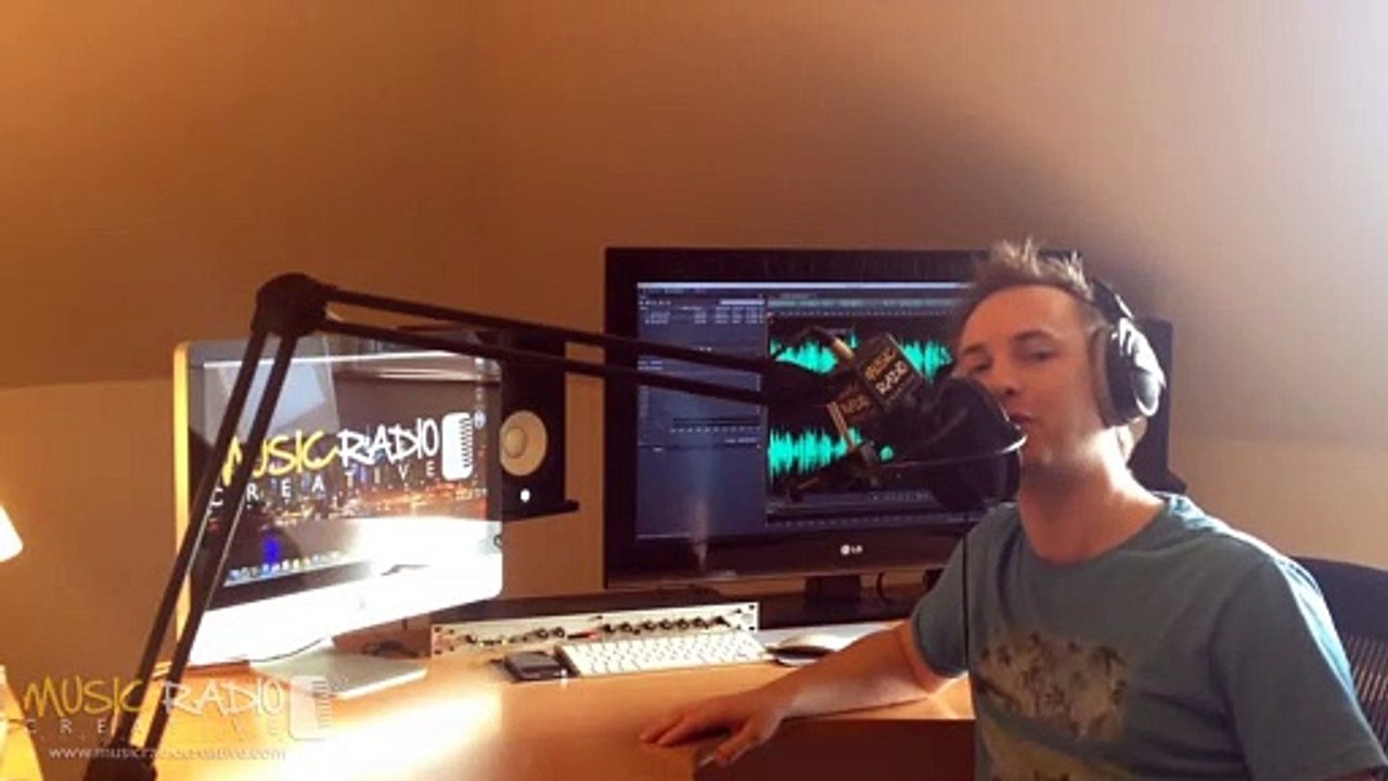 Vintage Effect for Voice Over (Black & White Film_Old Vinyl)