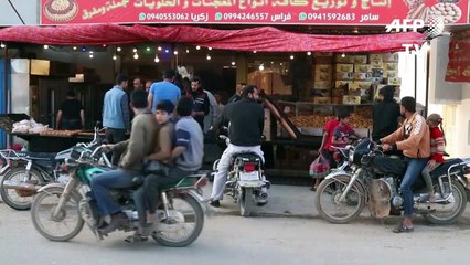النازحون في إدلب يخشون انتقال كورونا إلى المخيمات