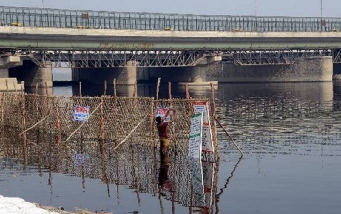 Chhath Puja: Preparations Of Yamuna Ghats In Full Swing In Delhi